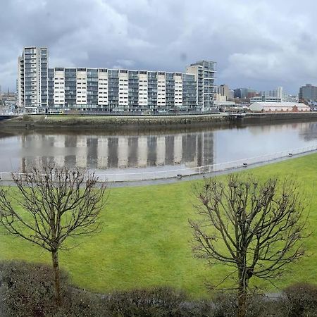 River View Apartment Глазгоу Екстериор снимка